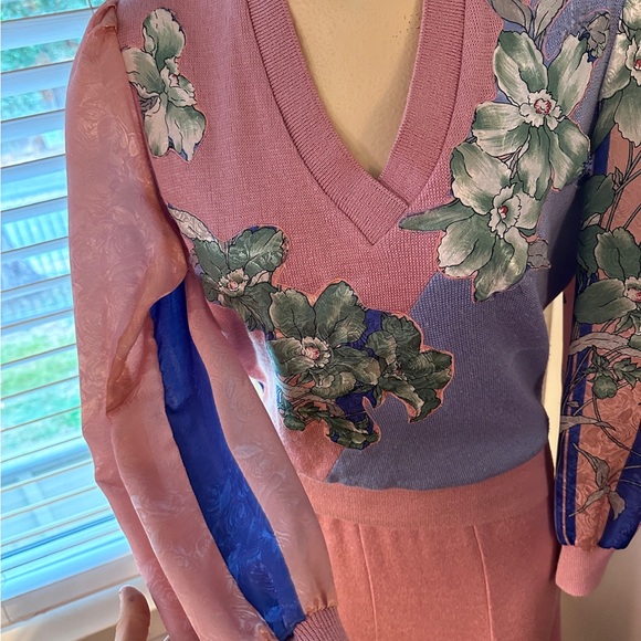 Phillipe Marques 2-piece set. Very pretty! - Picture 2 of 5